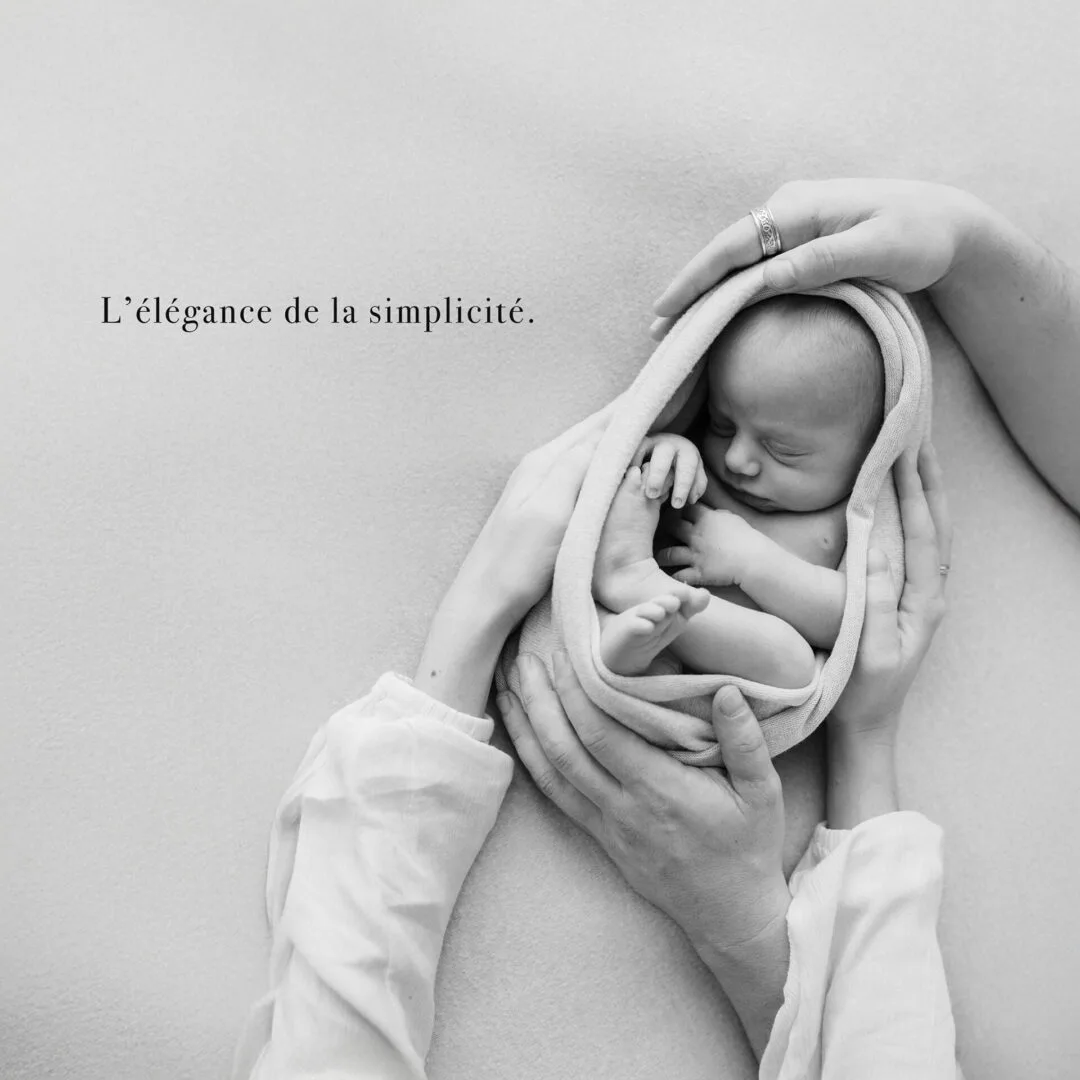 Photographe spécialisé nouveau-né à Haguenau, séance photo intime en Alsace